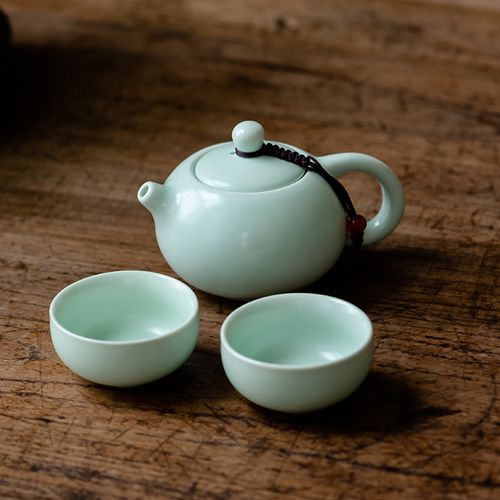 一壶两杯，仗剑天涯 定窑西施壶快客杯茶具的诗意之旅